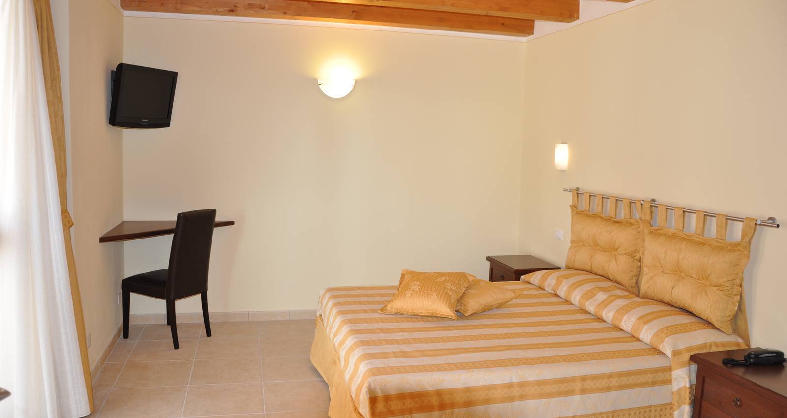 Enjoy Holiday | Standard Double Room