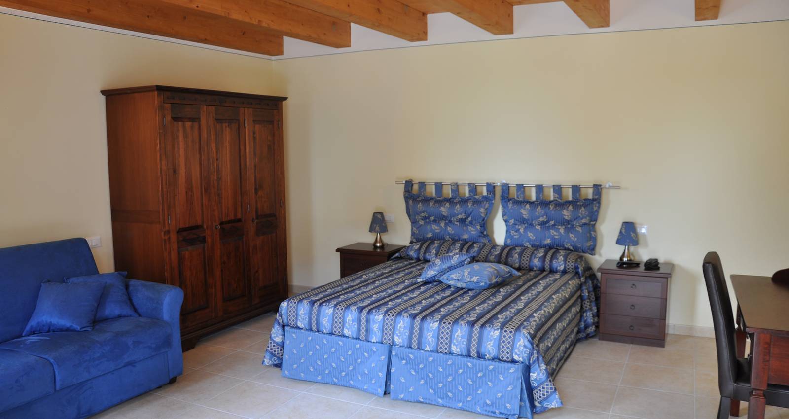 Enjoy Holiday | Standard Quadruple Room