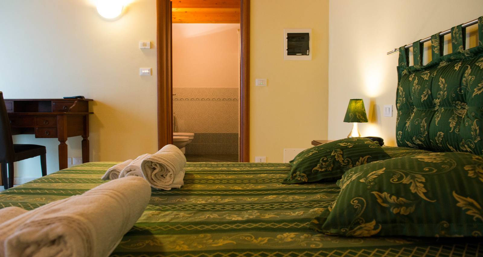 Enjoy Holiday | Standard Quadruple Room