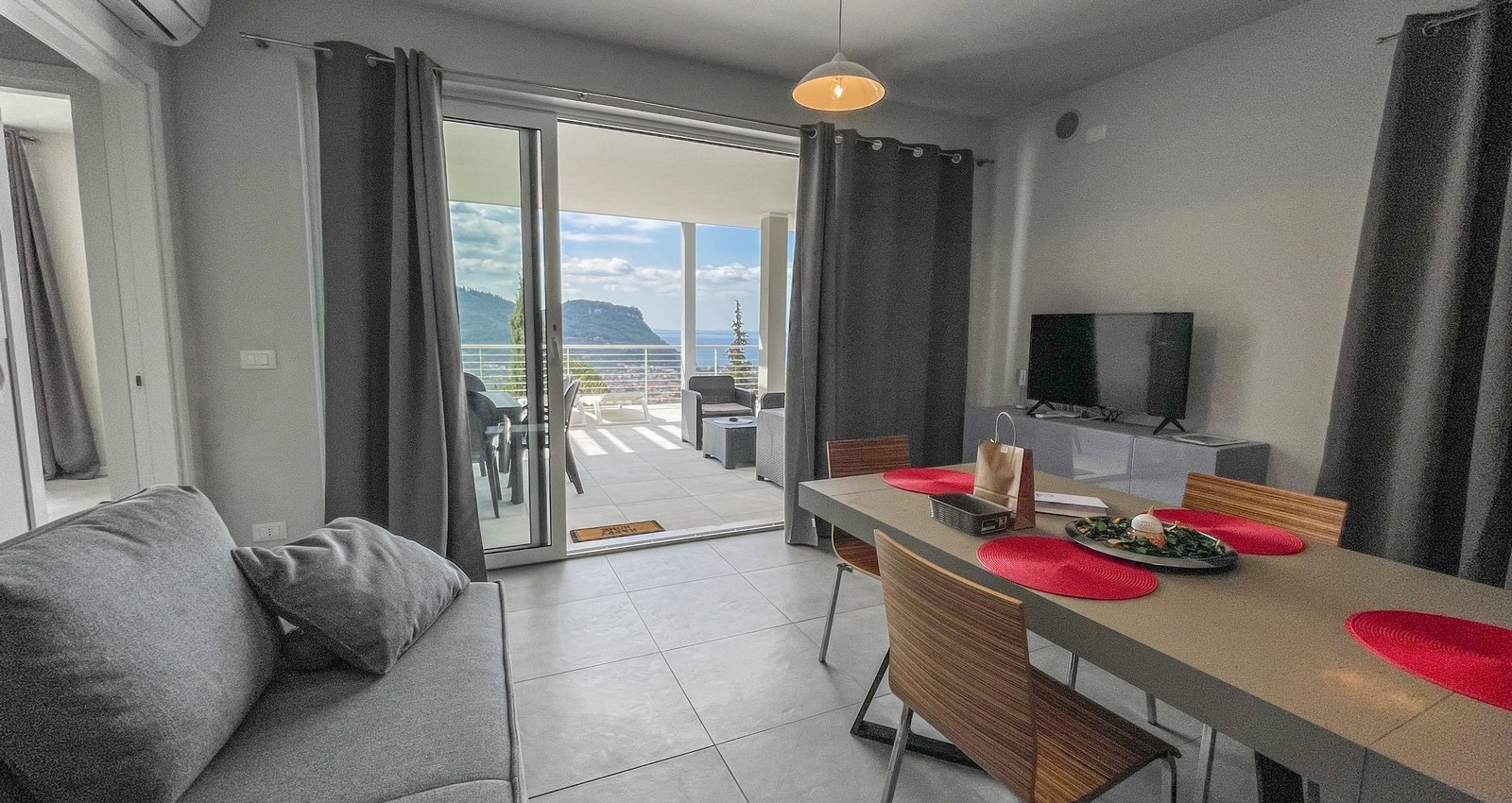 Enjoy Holiday | Deluxe Lodge