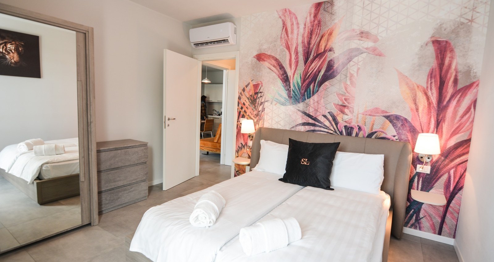 Enjoy Holiday | Deluxe Lodge