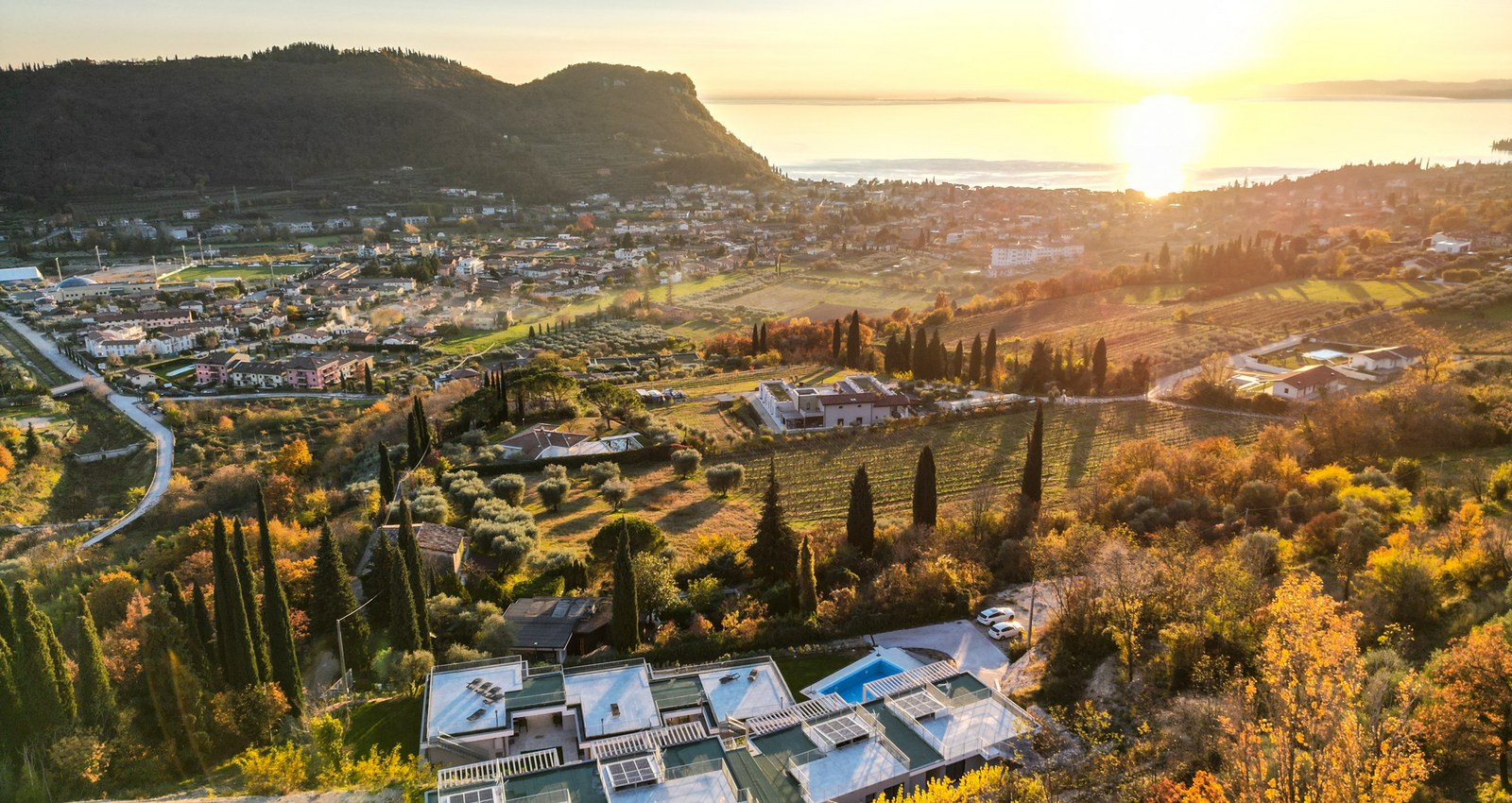 Enjoy Holiday | Sunset Lodge