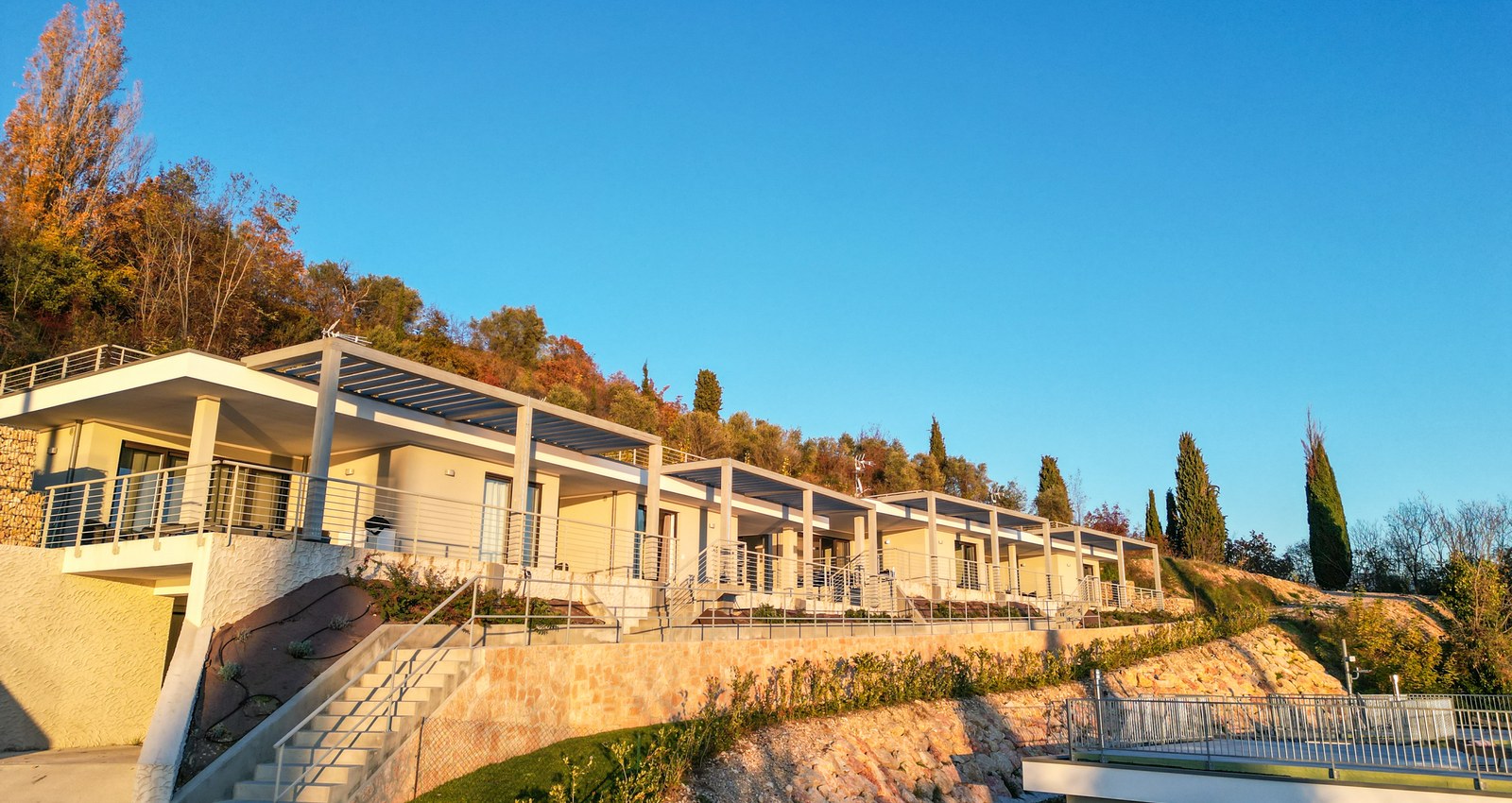 Enjoy Holiday | Sunset Lodge