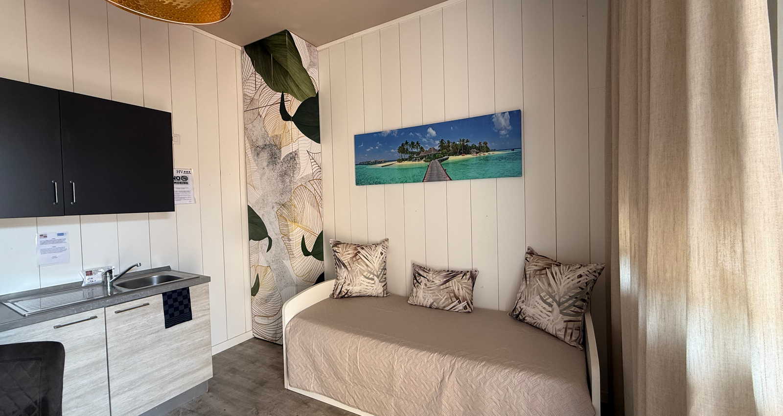 Enjoy Holiday | 1-Bedroom Apartment
