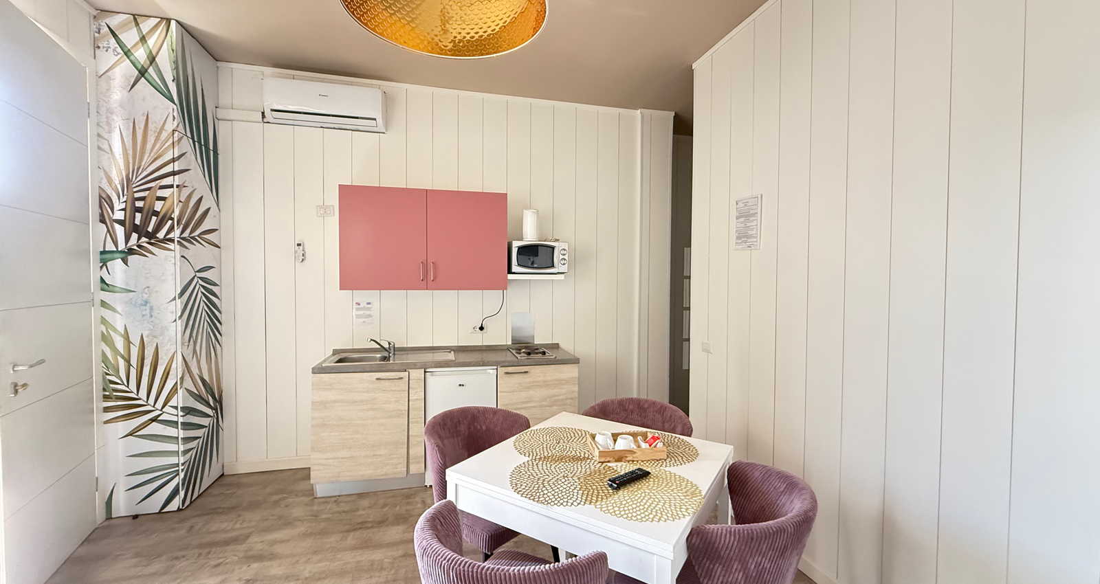 Enjoy Holiday | 1-Bedroom Apartment