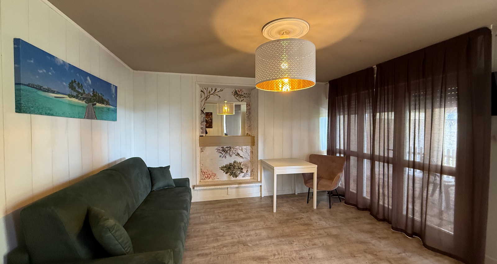 Enjoy Holiday | Apartment mit 2 Schlafzimmern, Terrasse und Gartenblick