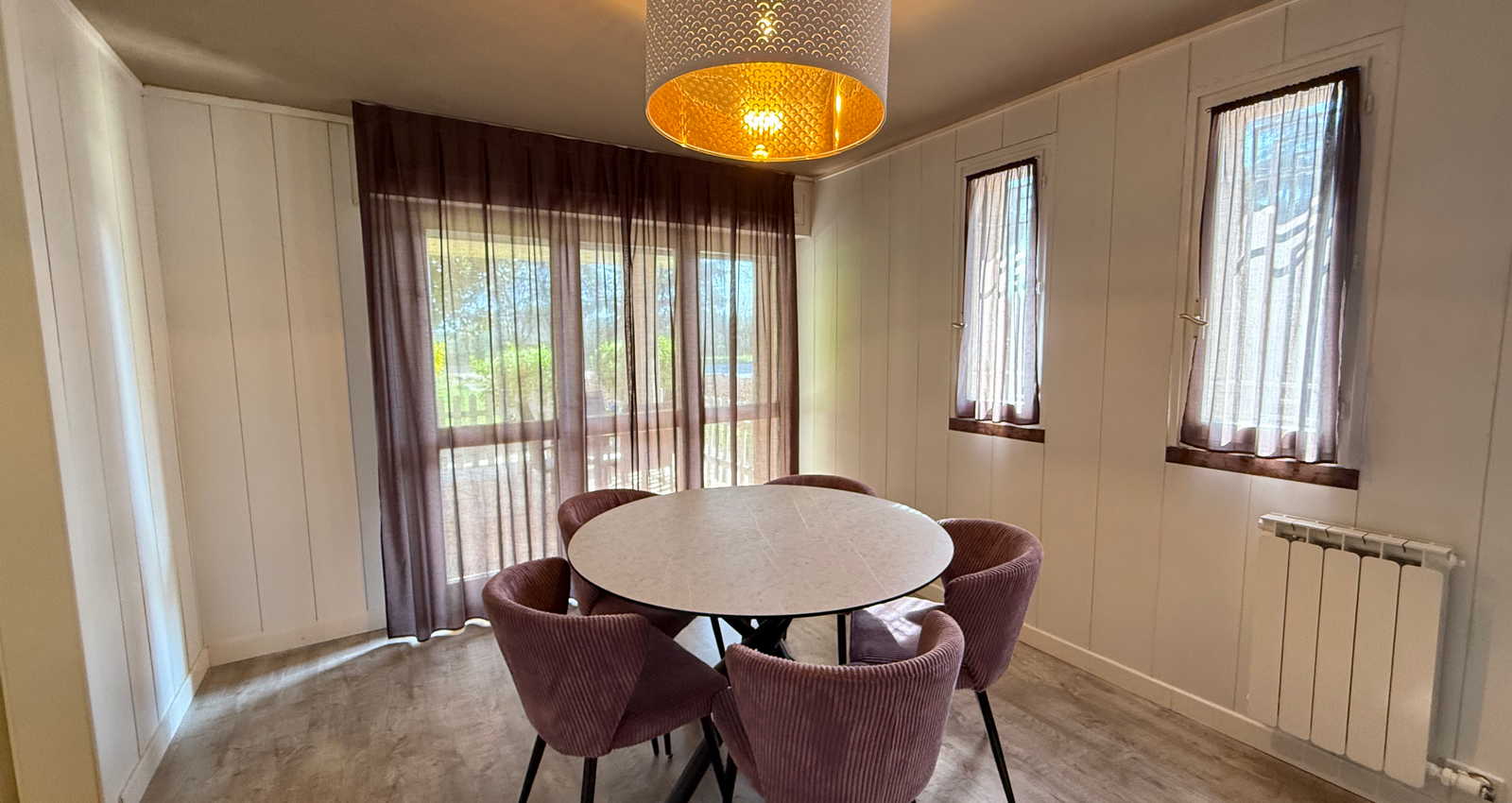 Enjoy Holiday | Apartment mit 2 Schlafzimmern, Terrasse und Gartenblick
