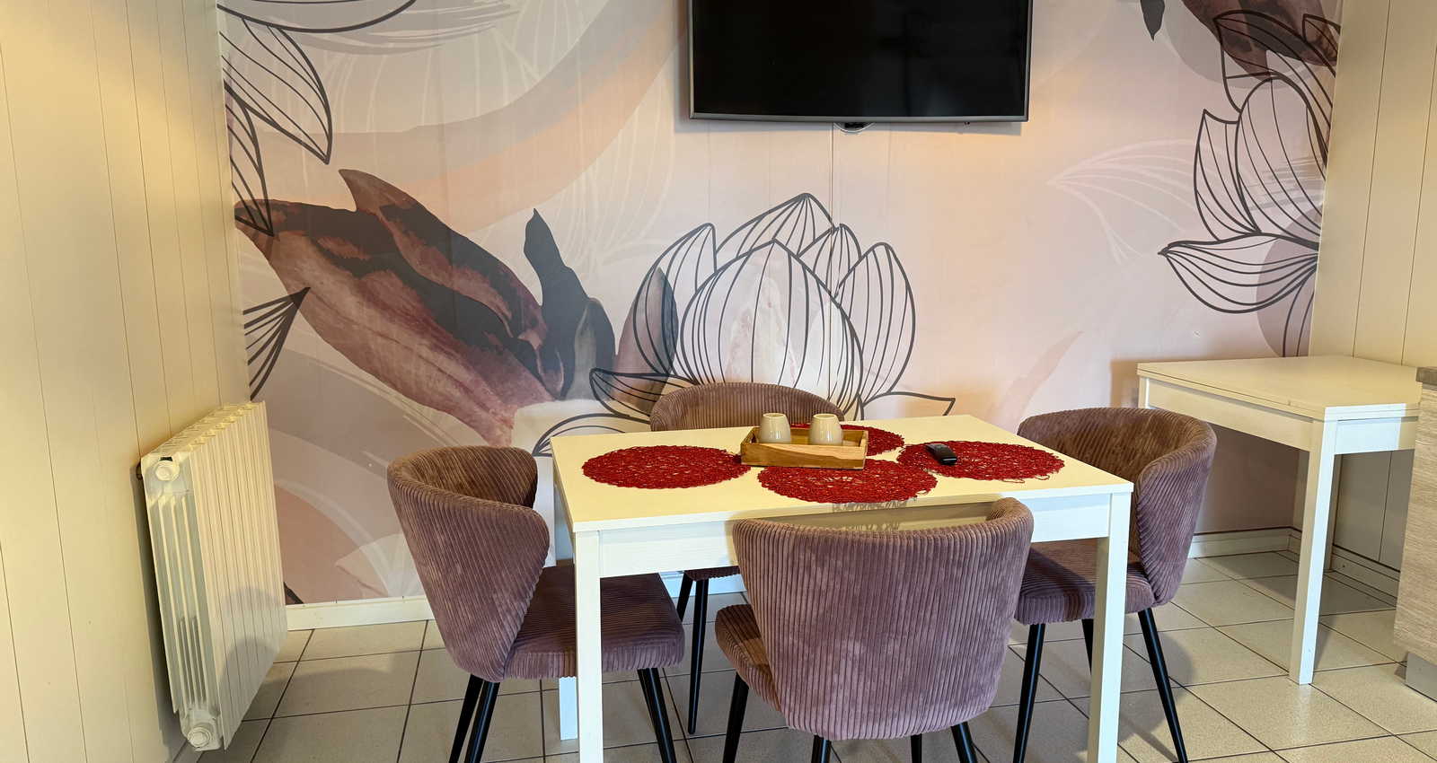 Enjoy Holiday | 2-Bedroom Apartment
