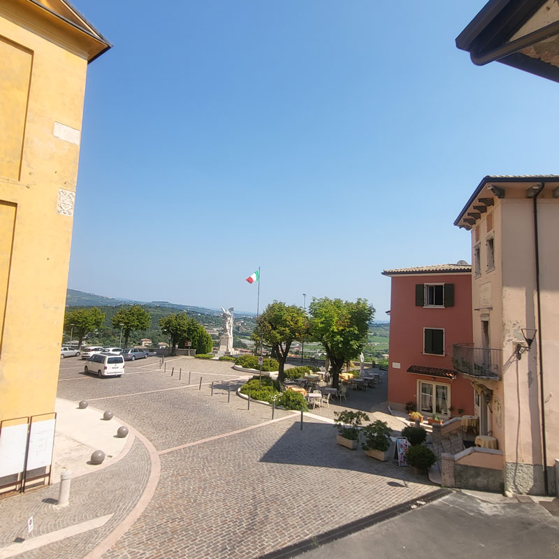 Casa Belvedere: View of Cavaion