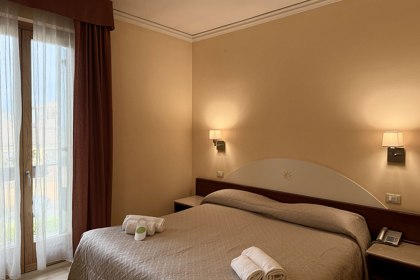 Hotel al Sole - Camera Doppia standard - Bagno privato, aria condizionata e wi-fi