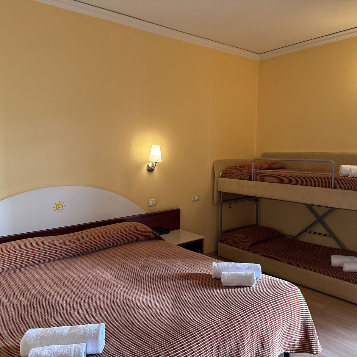 Hotel al Sole - Camera Quadrupla - Balcone, aria condizionata e wi-fi