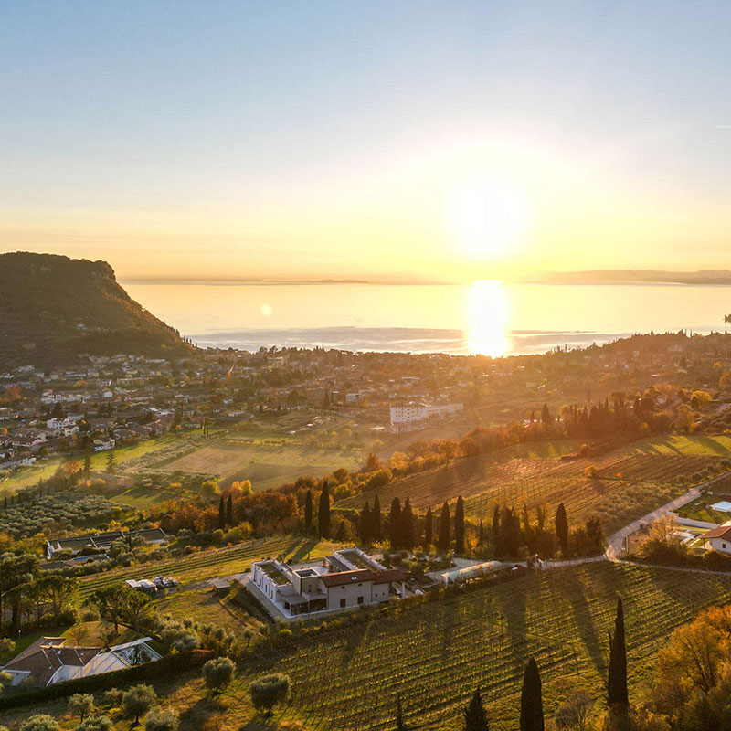 Sunset Lodge: Irresistible views