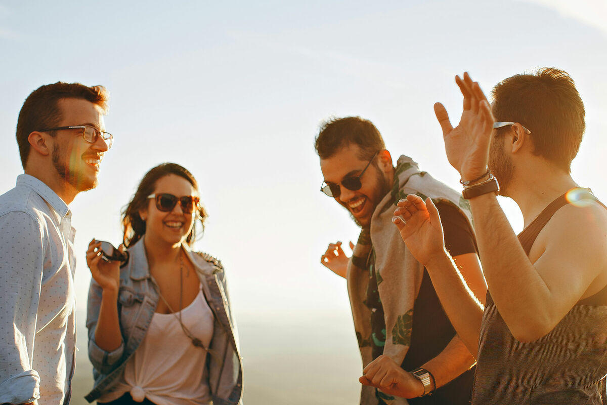 FRIENDS & GROUPS